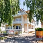 Guest house Familia Szabo Vendeghaz Heviz